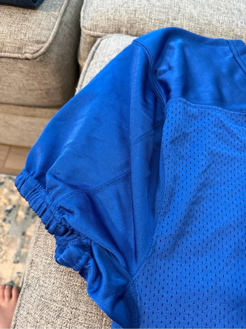 Nike Youth Large (12-13yr) Royal Blue Athletic Practice Jersey with White Swoosh